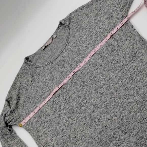 Athleta medium gray slub fleck long sleeve thumb holes athletic top - Picture 8 of 9